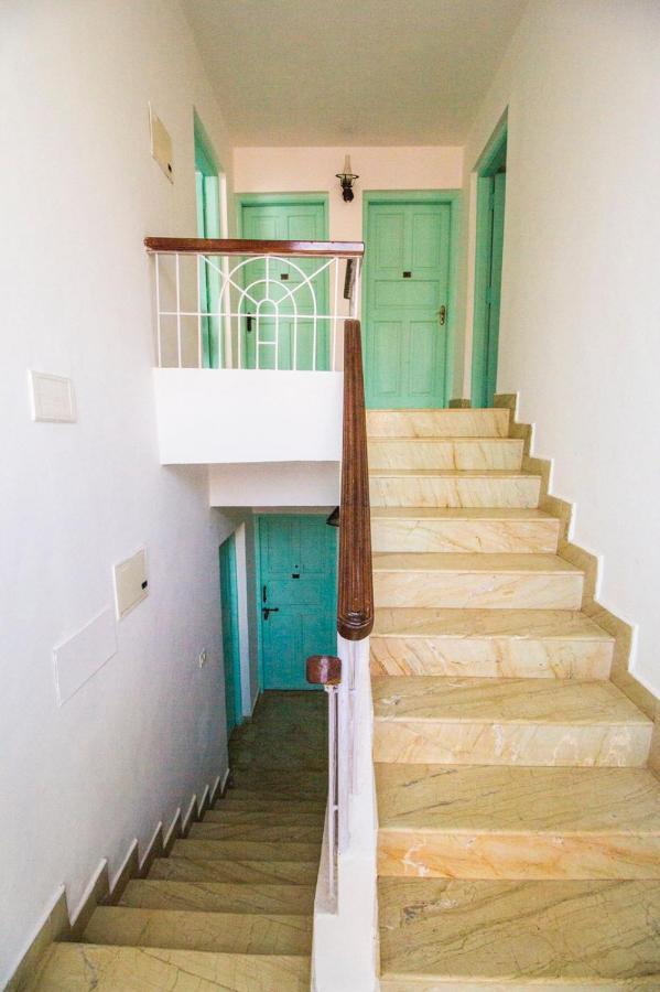 The Turquoiise House Hotel Morjim Exterior photo
