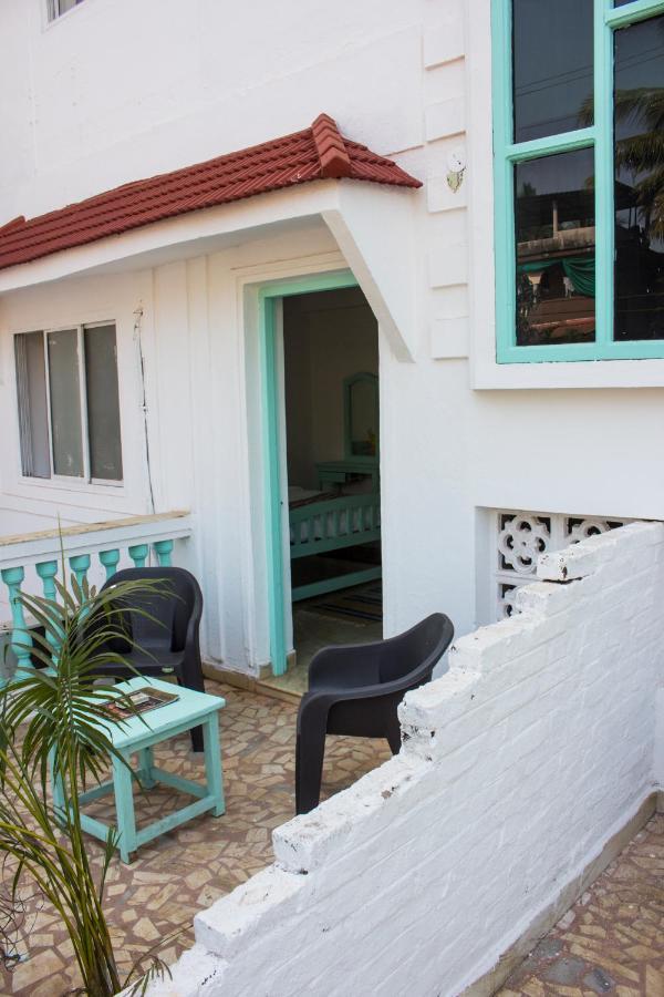 The Turquoiise House Hotel Morjim Exterior photo