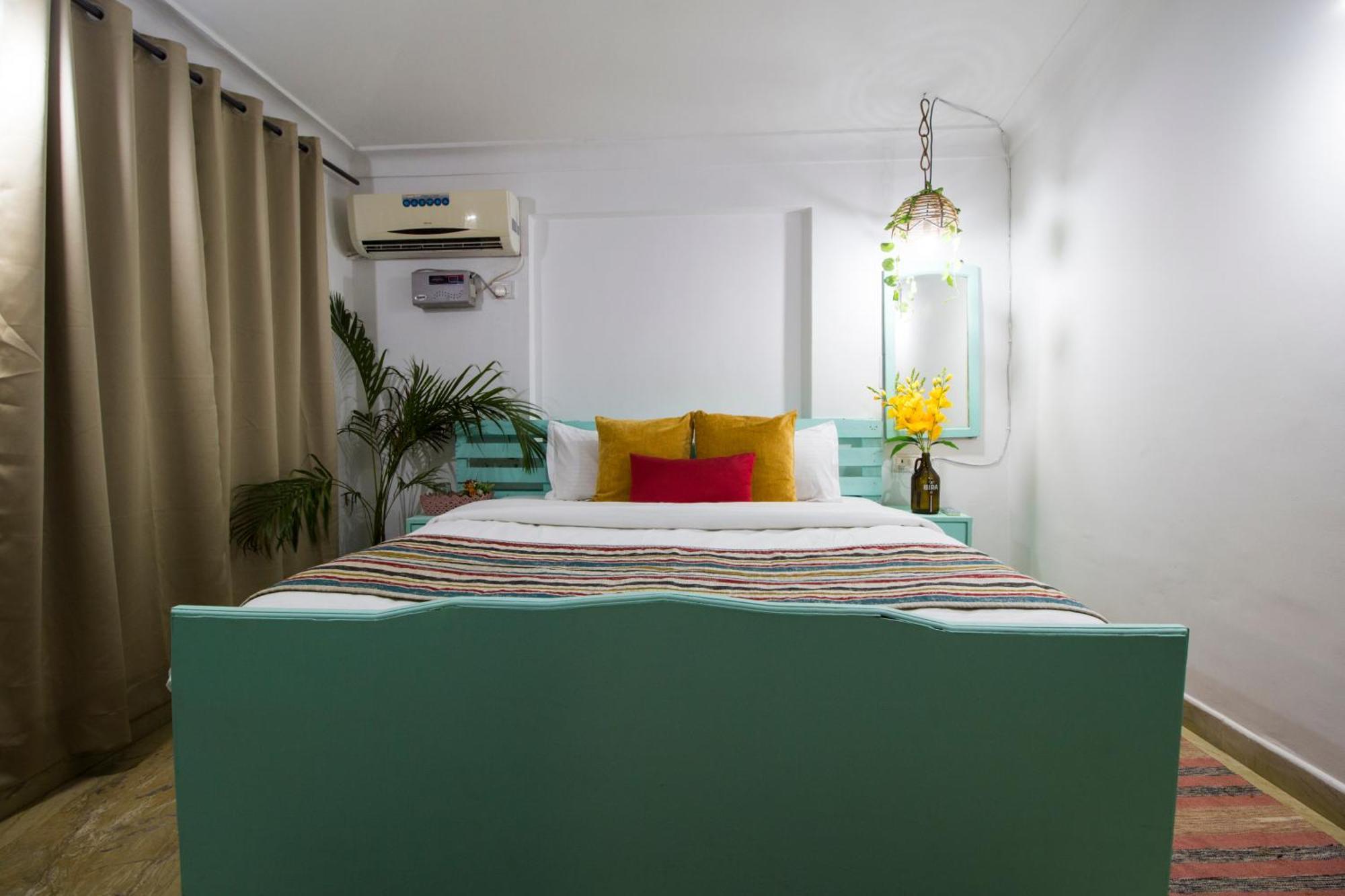 The Turquoiise House Hotel Morjim Exterior photo